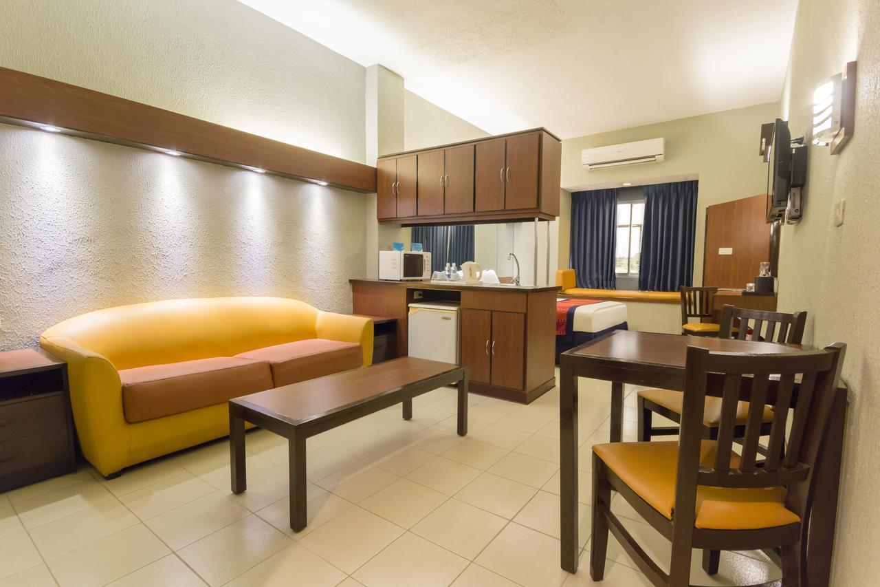 Microtel By Wyndham Eagle Ridge General Trias  Exterior foto